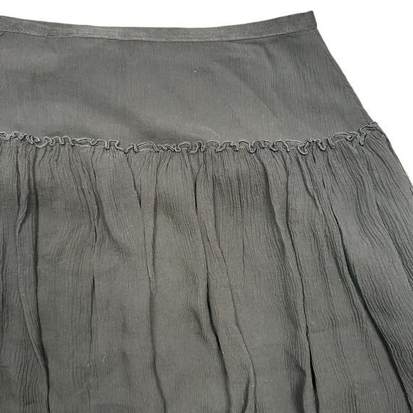 Tommy Bahama Tiered Silk Skirt Black and Multicolored Pattern Size Large (16) - Picture 9 of 10